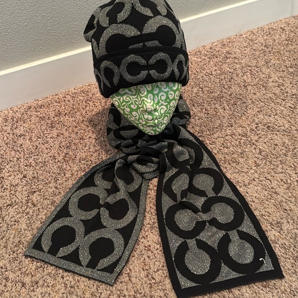 COACH Merino Wool Logo Scarf and Hat Set - NWOT - Picture 1 of 8